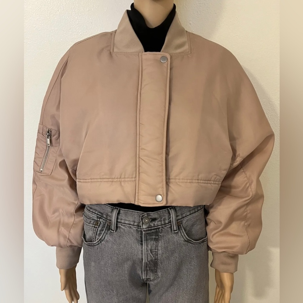 Forever 21-Nude/Beige, Nylon, Puffy, Cropped/Short, Jacket. Size-M